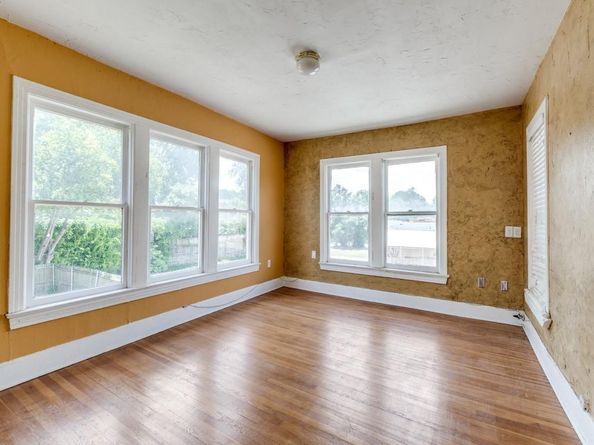 5832  Live Oak Street , Dallas Texas 75214
