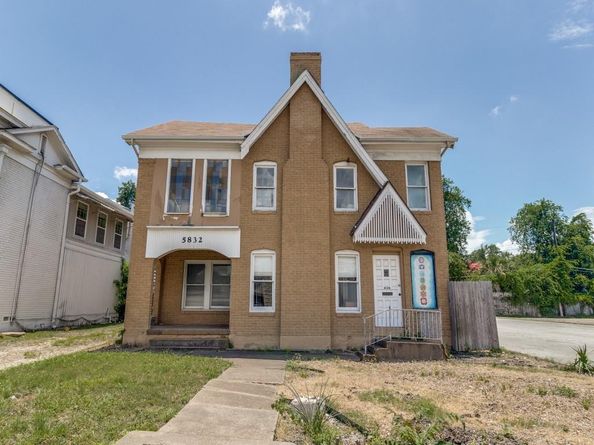 5832  Live Oak Street , Dallas Texas 75214