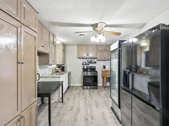 2223  Dennis Street , Irving Texas 75062