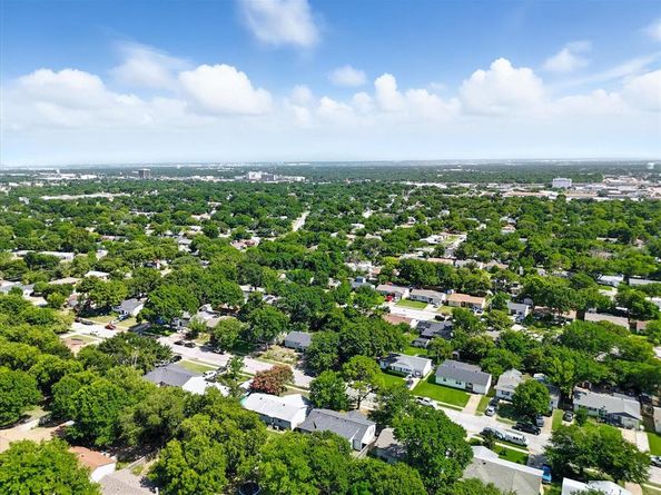 2223  Dennis Street , Irving Texas 75062