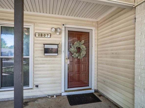 1807  Dewitt Street , Irving Texas 75062