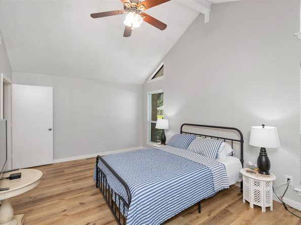 1606  Clarendon Drive , Lewisville Texas 75067