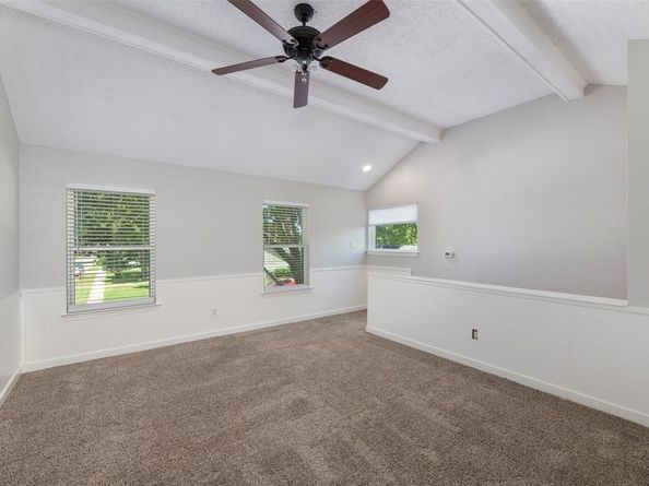 1606  Clarendon Drive , Lewisville Texas 75067