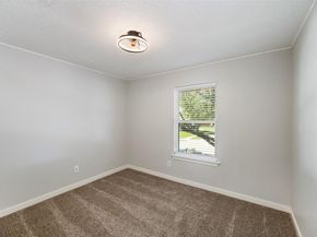 1606  Clarendon Drive , Lewisville Texas 75067