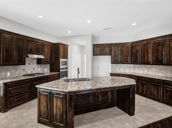 2353  Salisbury Court , The Colony Texas 75056
