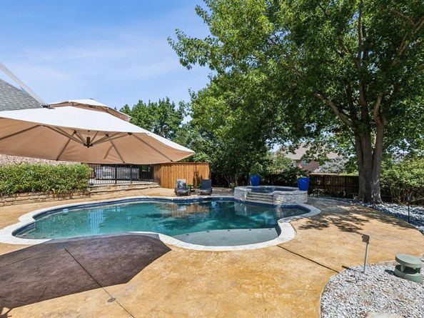 2605  Queen Elizabeth Boulevard , Lewisville Texas 75056