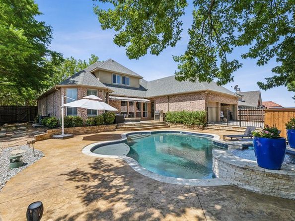 2605  Queen Elizabeth Boulevard , Lewisville Texas 75056