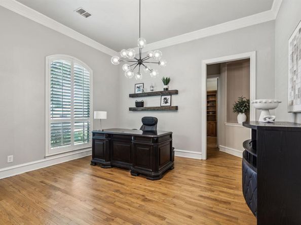 2605  Queen Elizabeth Boulevard , Lewisville Texas 75056