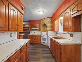 6330  Autumn Woods Trail , Dallas Texas 75232