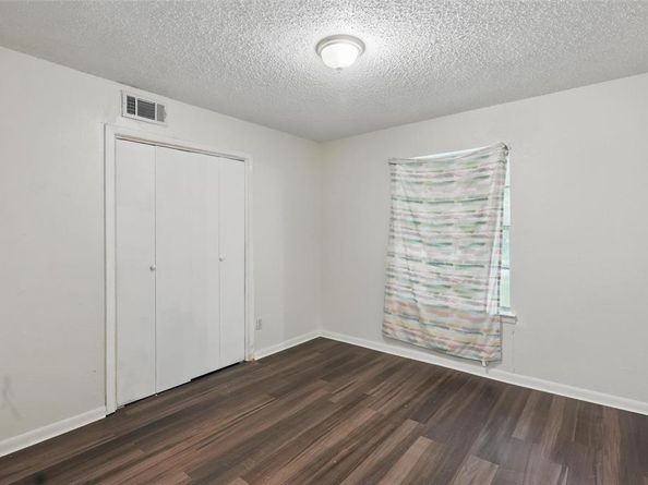 6330  Autumn Woods Trail , Dallas Texas 75232