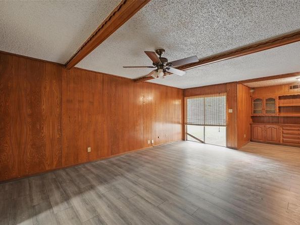 6330  Autumn Woods Trail , Dallas Texas 75232