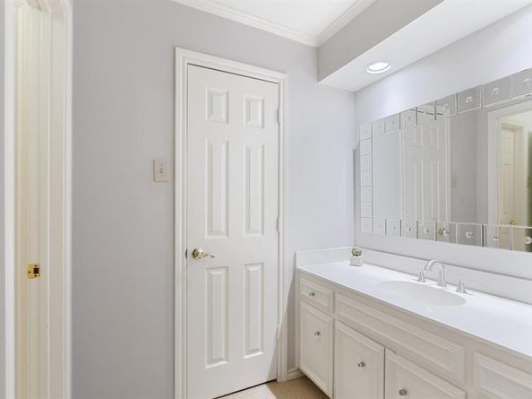 4827  Sea Pines Drive , Dallas Texas 75287
