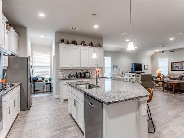 1600  Woodpecker Street , Denton Texas 76205