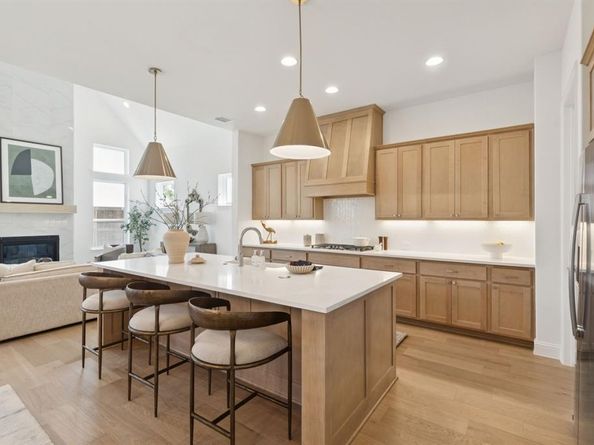 9333  Charlie Lane , Dallas Texas 75238