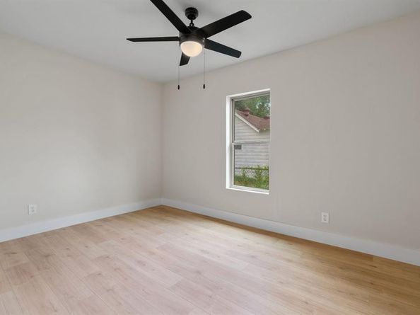1404 E Baltimore Avenue , Fort Worth Texas 76104