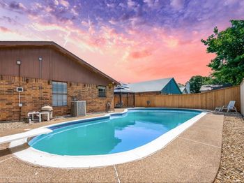 2813  Woodlark Drive 
