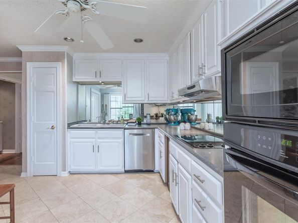 5158  Westgrove Drive , Dallas Texas 75248