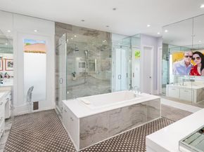 5811  Meletio Lane , Dallas Texas 75230