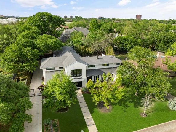 5811  Meletio Lane , Dallas Texas 75230