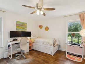 1423  Oriole Lane , Garland Texas 75042