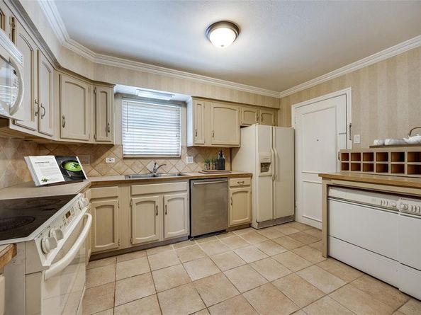 6070  Averill Way  A, Dallas Texas 75225