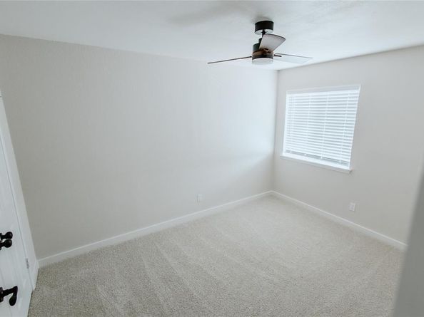 5114  Creek Valley Drive , Arlington Texas 76018