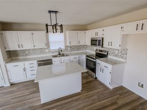 5114  Creek Valley Drive , Arlington Texas 76018