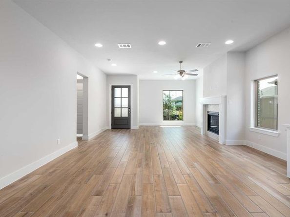 526  Callum Parkway , Celina Texas 75009