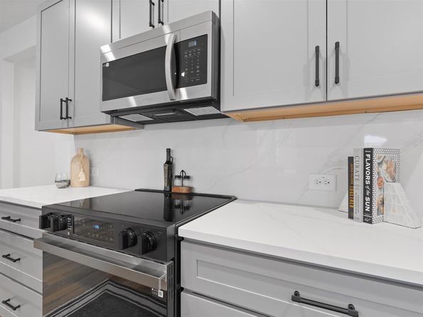 7811  Franco  , Dallas Texas 78235
