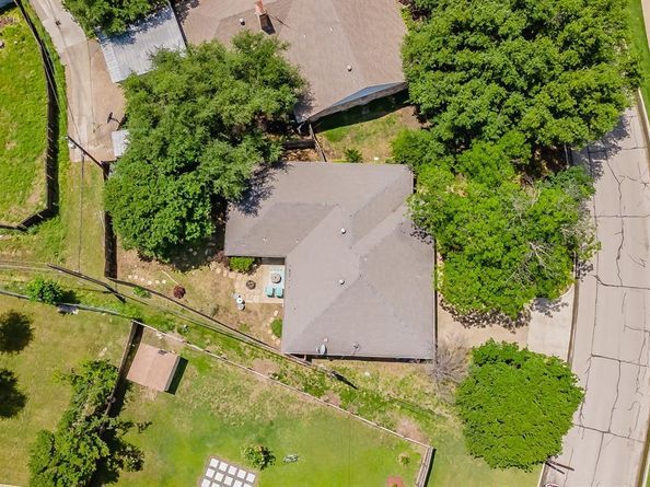 3048  Golfing Green Drive , Farmers Branch Texas 75234