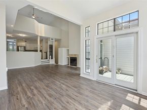 3235  Cole Avenue  95, Dallas Texas 75204