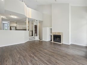 3235  Cole Avenue  95, Dallas Texas 75204