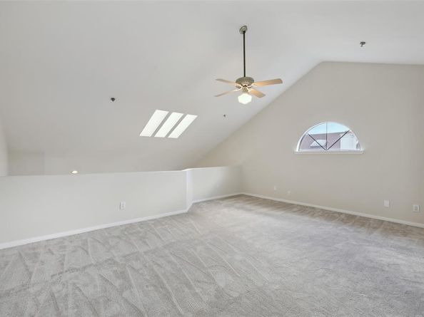 3235  Cole Avenue  95, Dallas Texas 75204