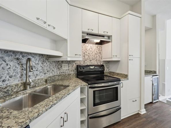 3235  Cole Avenue  95, Dallas Texas 75204