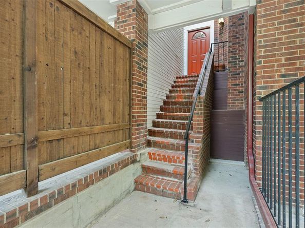 3235  Cole Avenue  95, Dallas Texas 75204