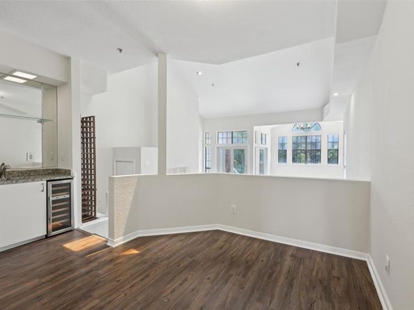 3235  Cole Avenue  95, Dallas Texas 75204