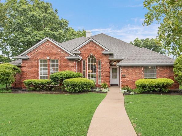 907  Sunpoint Circle , Rockwall Texas 75087
