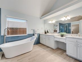 907  Sunpoint Circle , Rockwall Texas 75087