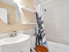 505  Oak Lake  , Lake Dallas Texas 75065