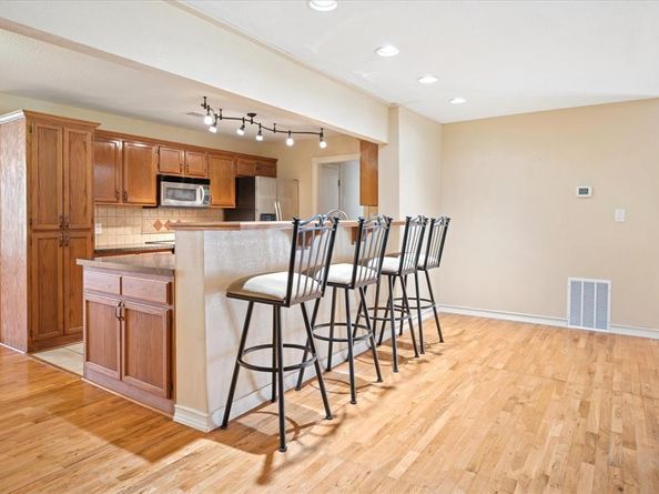 505  Oak Lake  , Lake Dallas Texas 75065