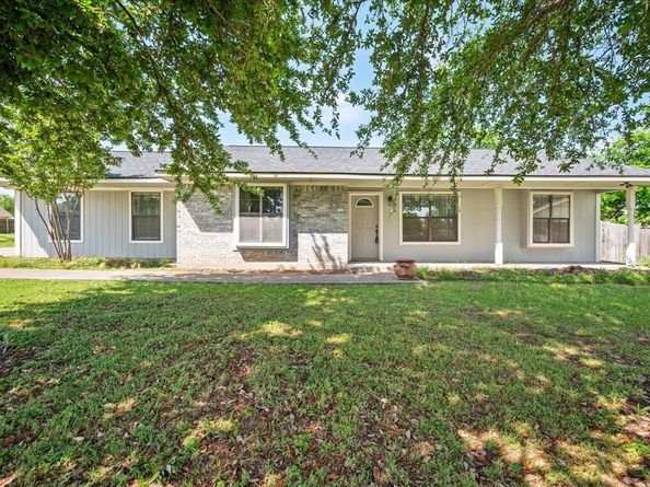 505  Oak Lake  , Lake Dallas Texas 75065