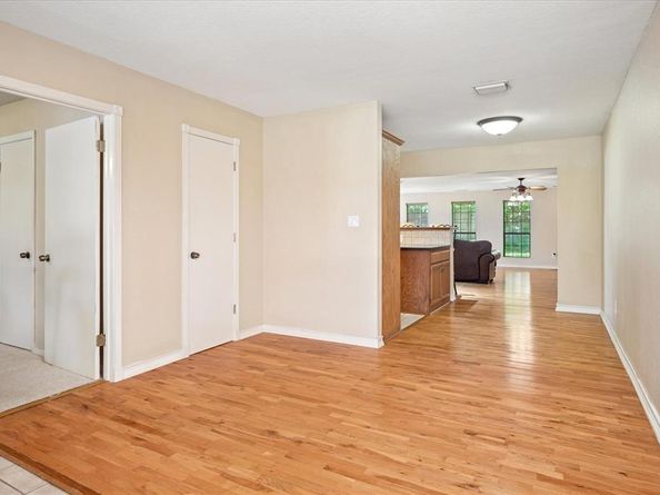 505  Oak Lake  , Lake Dallas Texas 75065