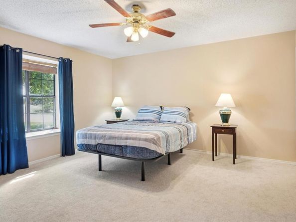 505  Oak Lake  , Lake Dallas Texas 75065