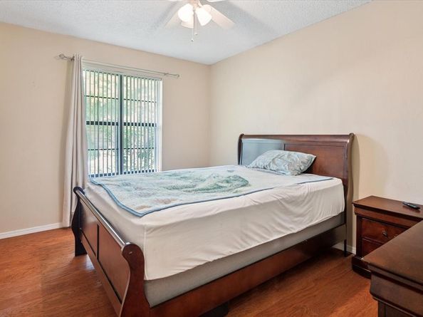 505  Oak Lake  , Lake Dallas Texas 75065
