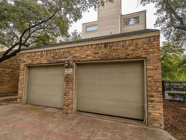 7340  Skillman Street  401, Dallas Texas 75231