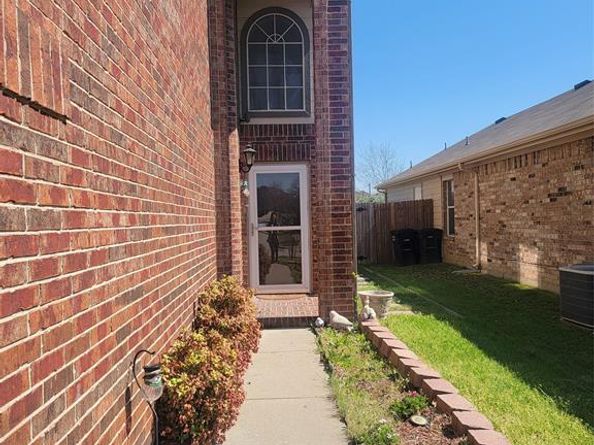 6468  Regina Drive , Fort Worth Texas 76131