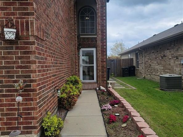 6468  Regina Drive , Fort Worth Texas 76131