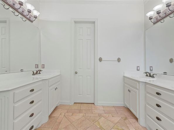803  Eagle Pass , Heath Texas 75032