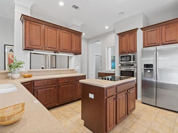 3810  Azure Lane , Addison Texas 75001