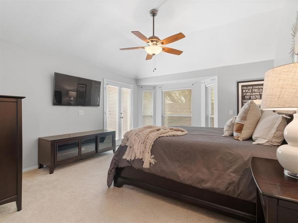 3810  Azure Lane , Addison Texas 75001